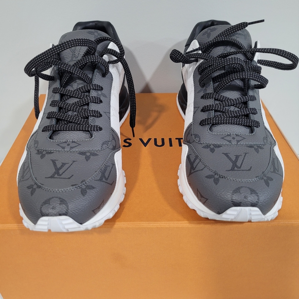 Authentic!! Louis Vuitton Run Away Sneaker
